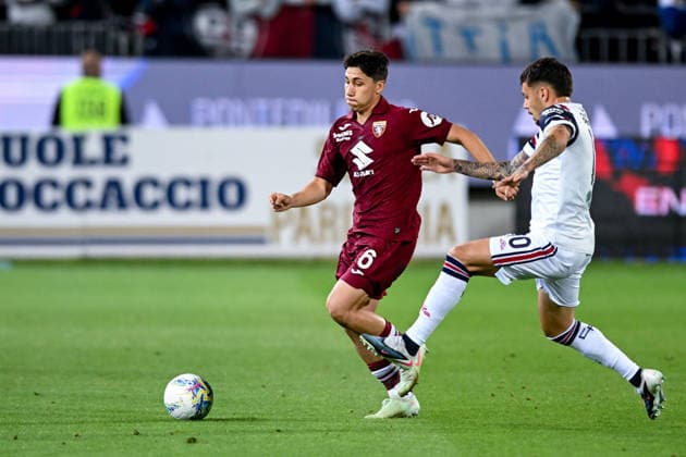 Torino s Emirhan Ilkhan in action during the Serie A soccer match between Cagliari Calcio and Torino at the Unipol Domus in Cagliari, Sardinia - Sunday 17th May. - Soccer  Copyright: x Â®xGianlucaxZuddas LaPressex