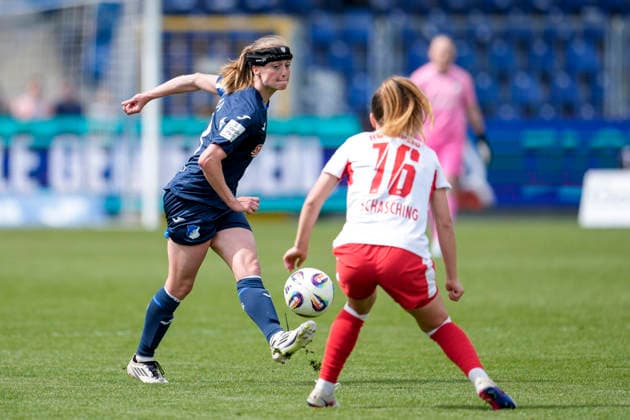 v li Wielle Douma Wianda Ellen Geertruida Douma, TSG, 13 , Annabel Schasching RBL, 16 , duel, duel scene, duel, tackle, tackling, dynamics, action, action, 17 05 2026, Sinsheim Hoffenheim Germany , Football, Google Pixel Women Bundesliga, TSG 1899 Hoffenheim RB Leipzig, DFB DFL REGULATIONS PROHIBIT ANY USE OF PHOTOGRAPHS AS IMAGE SEQUENCES AND OR QUASI VIDEO xozx