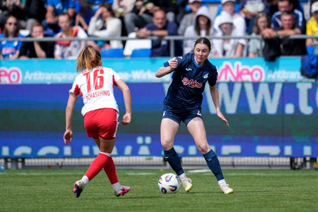 v li Annabel Schasching RBL, 16 , Chiara Hahn TSG, 23 , duel, duel, tackle, tackling, dynamics, action, action, 17 05 2026, Sinsheim Hoffenheim Germany , Football, Google Pixel Women Bundesliga, TSG 1899 Hoffenheim RB Leipzig, DFB DFL REGULATIONS PROHIBIT ANY USE OF PHOTOGRAPHS AS IMAGE SEQUENCES AND OR QUASI VIDEO xozx