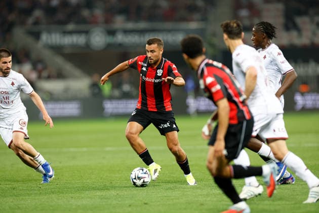 OGC Nice v FC Metz - Ligue 1 McDonald s 2025 2026 24 Charles VANHOUTTE (ogcn) during the Ligue 1 McDonald s match between Nice and Metz at Allianz Riviera on May 17, 2026 in Nice, France. Nice France  Copyright: xFEPx 776348395