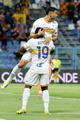 May 17, 2026, Reggio Emilia, REGGIO EMILIA: Lecce s Walid Cheddira jubilates with his teammate Gaby Jean after scoring the goal during the Italian Serie A soccer match US Sassuolo vs US Lecce at Mapei Stadium in Reggio Emilia, Italy, 17 May 2026. ANSA SERENA CAMPANINI. Soccer: Serie A; Sassuolo - Lecce  - ZUMAa110 20260517_zaf_a110_162 Copyright: xSerenaxCampaninix