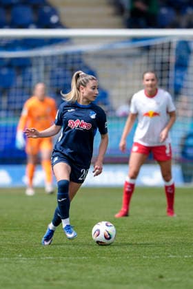 Janna Grimm TSG, 26 , on the ball, cropped, full body, single image, single photo, action, action, 17 05 2026, Sinsheim Hoffenheim Germany , Soccer, Google Pixel Women Bundesliga, TSG 1899 Hoffenheim RB Leipzig, DFB DFL REGULATIONS PROHIBIT ANY USE OF PHOTOGRAPHS AS IMAGE SEQUENCES AND OR QUASI VIDEO xozx
