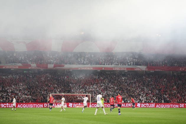 FOOTBALL : LOSC Lille vs Auxerre - Ligue 1 J34 - 17 05 2026 Brouillard sur le stade lors du match LOSC Lille vs Auxerre, Ligue 1 J34, Decathlon Arena stade Pierre Mauroy, le 17 mai 2026 - photo Laurent Sanson PsnewZ  Copyright: xLaurentxSANSONx xPsnewZx