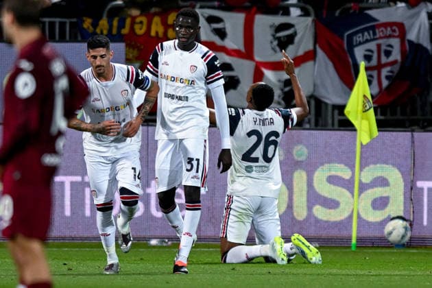 Cagliari s Yerry Mina celebrates after scoring the goal for 2-1 during the Serie A soccer match between Cagliari Calcio and Torino at the Unipol Domus in Cagliari, Sardinia - Sunday 17th May. - Soccer  Copyright: x Â®xGianlucaxZuddas LaPressex