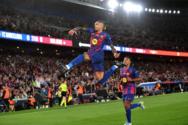 Sport Bilder des Tages FC Barcelona, Barca v REAL BETIS SPOTIFY CAMP NOU. BARCELONA May 17,2026 FC BARCELONA vs REAL BETIS MAY 17, 2026 Raphina (11) of FC Barcelona celebrates scoring his team s first goal during the match between FC Barcelona and Real Betis corresponding to the thirty-seven day of La Liga EA Sports at at Spotify Camp Nou in Barcelona, Spain. Barcelona ESP Copyright: xS.xRosx