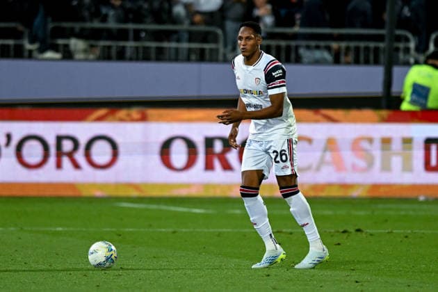 Cagliari s Yerry Mina in action during the Serie A soccer match between Cagliari Calcio and Torino at the Unipol Domus in Cagliari, Sardinia - Sunday 17th May. - Soccer  Copyright: x Â®xGianlucaxZuddas LaPressex