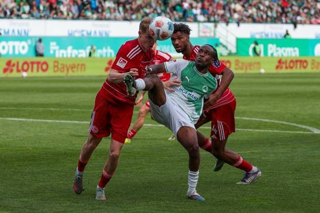 Action between Tim Breithaupt 6 Fortuna Duesseldorf , Noel Futkeu 9 Spvgg Greuther Fuerth and Elias Egouli 44 Fortuna Duesseldorf , SpVgg Greuther Fuerth vs Fortuna Duesseldorf, Football, Men, 2 Bundesliga, DFL, Saison 2025 2026, 34 Spieltag, Rueckrunde, 17 05 2026 DFB regulations prohibit any use of photographs as image sequences and or quasi video Fuerth Bayern Germany Copyright: xkolbert-press MartinxAgüerax