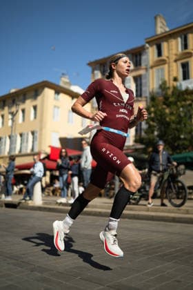 Triathlon, IRONMAN 70 3 Aix en Prevence Imogen Simmonds SUI Aix en Provence France Copyright: xMarcelxHilgerx