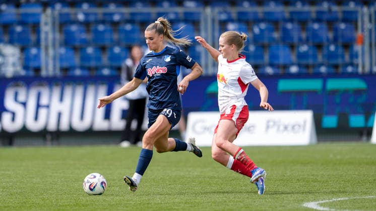 v li Selina Cerci TSG, 29 , Emilia Asgeirsdottir RBL, 8 , duel, duel, tackle, tackling, dynamics, action, action, 17 05 2026, Sinsheim Hoffenheim Germany , Football, Google Pixel Women Bundesliga, TSG 1899 Hoffenheim RB Leipzig, DFB DFL REGULATIONS PROHIBIT ANY USE OF PHOTOGRAPHS AS IMAGE SEQUENCES AND OR QUASI VIDEO xozx