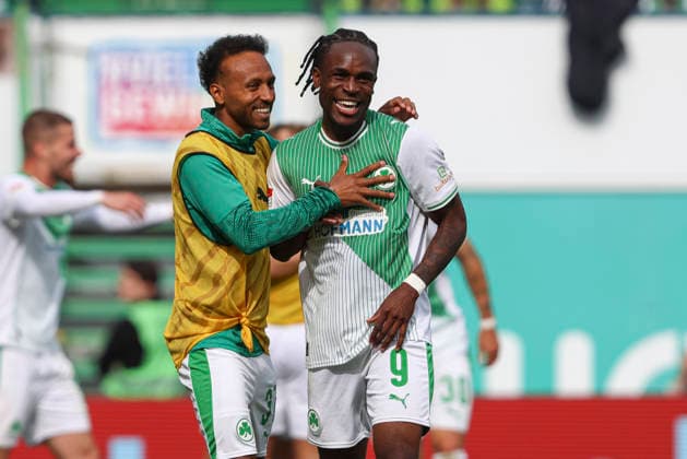 Noel Futkeu SpVgg Greuther Fürth celebrates after scoring his team s fourth goal with teammates, however, was disallowed during the 2 Bundesliga match between SpVgg Greuther Fürth and Fortuna Düsseldorf, Sportpark Ronhof Thomas Sommer on May 17, 2026 in Fürth, Germany Photo by Oliver Kaelke DeFodi Images Noel Futkeu SpVgg Greuther Fürth celebrates after scoring his team s fourth goal with teammates, however, was disallowed during the 2 Bundesliga match between SpVgg Greuther Fürth and Fortuna Düsseldorf at Sportpark Ronhof Thomas Sommer on May 17, 2026 in Fürth, Germany Photo by Oliver Kaelke DeFodi Images Photo by Oliver Kaelke DeFodi Images
