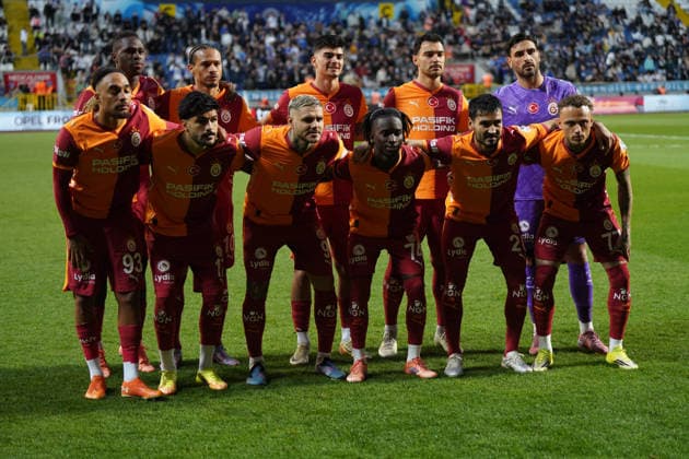 ISTANBUL, TURKEY - MAY 17: Players of Galatasaray poses a team photo for the media before the Trendyol Turkish Süper League match between Kasimpasa SK and Galatasaray SK at Recep Tayyip Erdogan Stadium on May 17, 2026 in Istanbul, Turkey. (Photo by Seskimphoto ) Kasimpasa v Galatasaray -- Turkish Super League 