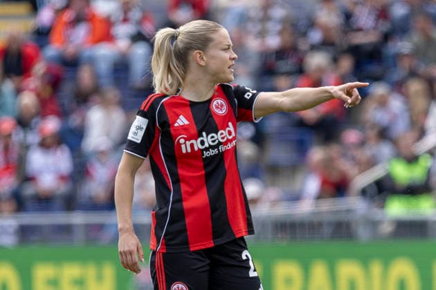 Google Pixel Womens Bundesliga Eintracht Frankfurt 1 FC Union Berlin, 17 05 2026 Nadine Riesen Eintracht Frankfurt 22 points to something, clipping, portrait portrait, Eintracht Frankfurt 1 FC Union Berlin, Frankfurt, Stadion am Brentanobad, 17 5 2026 Copyright: xBEAUTIFULxSPORTS Gawlikx