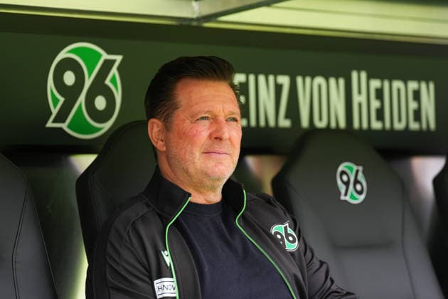 17 05 2026, xydrx, Herren, Fußball, 2 Bundesliga, Hannover 96 1 FC Nürnberg, Saison 2025 2026, Heinz von Heiden Arena Christian Titz Cheftrainer Hannover 96 DFB regulations prohibit any use of photographs as image sequences and or quasi video Copyright: HMBxMedia YannisxDreimann