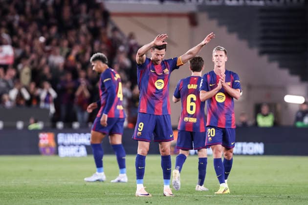 May 17, 2026, Barcelona, Barcelona, SPAIN: Robert Lewandowski of FC Barcelona, Barca says goodbye to the fans after his final match the Spanish league, LaLiga EA Sports, football match played between FC Barcelona and Real Betis at Spotify Camp Nou stadium on May 17, 2026 in Barcelona, Spain. Barcelona SPAIN - ZUMAa181 20260517_zaa_a181_437 Copyright: xJavierxBorregox