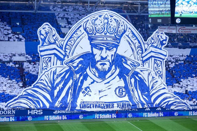 17 05 2026, Football, FC Schalke 04 Eintracht Braunschweig, 34 Matchday, 2 Soccer Bundesliga, Veltins Arena Gelsenkirchen, Season 2025 2026 Spectators Fans Ultras during the choreo choreography before the match spread over all stands DFB regulations prohibit any use of photographs as image sequences and or quasi video North Rhine-Westphalia Germany