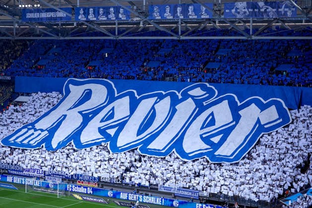 17 05 2026, Football, FC Schalke 04 Eintracht Braunschweig, 34 Matchday, 2 Soccer Bundesliga, Veltins Arena Gelsenkirchen, Season 2025 2026 Spectators Fans Ultras during the choreo choreography before the match spread over all stands DFB regulations prohibit any use of photographs as image sequences and or quasi video North Rhine-Westphalia Germany