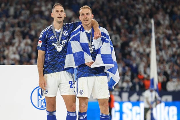2 Bundesliga FC Schalke 04 Eintracht Braunschweig on 17 05 2026 in the Veltins Arena at Schalke Nikola Katic Schalke 25 and Timo Becker Schalke 5 arm in arm MH