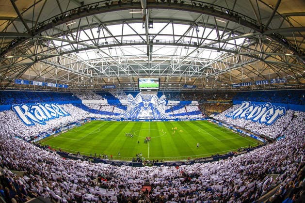 2. Bundesliga - FC Schalke 04 - Eintracht Braunschweig am 17.05.2026 in der Veltins-Arena auf Schalke Die Schalke Fans mit einer ganz Stadion Choreo, Choreographie, Choreografie - Kaiser im Revier *** 2 Bundesliga FC Schalke 04 Eintracht Braunschweig on 17 05 2026 in the Veltins Arena on Schalke The Schalke fans with a whole stadium choreo, choreography, choreography Kaiser im Revier MH
