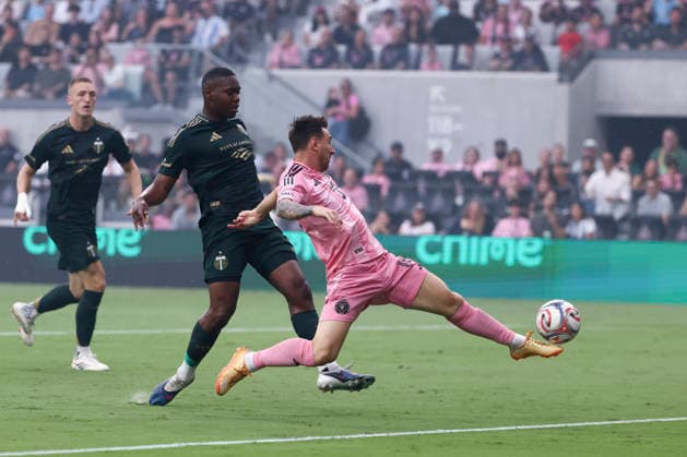 MIAMI, FL - MAY 17: Inter Miami CF midfielder Leo Messi (10) tries to pokc the ball in goal in the first half during the match between the Portland Timbers and Inter Miami CF on Sunday, May 17, 2026 at Nu Stadium in Miami, FL. (Photo by Peter Joneleit Icon Sportswire) SOCCER: MAY 17 MLS, Fussball Herren, USA Inter Miami CF vs Portland Timbers EDITORIAL USE ONLY Icon2605017052