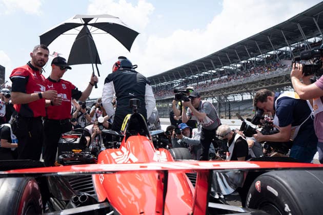 May 17, 2026, Speedway, Indiana, USA: Mick Schumacher, driver of the 47 Rahal Letterman Racing Honda climbs into his race car during qualifying for the Indy 500 at the Indianapolis Motor Speedway. IndyCar, Indy Car, IRL, USA - Indy 500 Qualifying, Indy 500 Pole, Indy 500 - ZUMAd212 20260517_zsp_d212_034 Copyright: xRichardxDolex