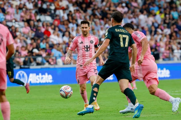 May 17, 2026, Miami, Florida, USA: Inter Miami forward Lionel Messi (10) kicks the ball during a MLS, Fussball Herren, USA soccer match between Inter Miami CF and Portland Timbers at NU Stadium in Miami Soccer 2026: Inter Miami 2:0 Portland Timbers  - ZUMAa257 20260517_zsp_a257_005 Copyright: xChrisxArjoonx