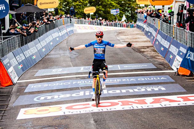May 17, 2026, Lizzano In Belvedere, Italy: Jonas Vingegaard s final push before crossing the finish line. The pink caravan crosses the peninsula. From the historic start in the Balkans to the ascent along the Apennines and the great Alpine peaks, the complete photographic story of the 109th edition. Lizzano In Belvedere Italy - ZUMAs197 20260517_aaa_s197_434 Copyright: xCarloxVerganix