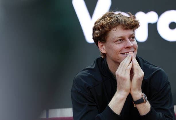(260518) -- ROME, May 18, 2026 -- Jannik Sinner is seen at the awarding ceremony for the men s singles final between Jannik Sinner of Italy and Casper Ruud of Norway at the ATP, Tennis Herren Italian Open in Rome, Italy, May 17, 2026. ) (SP)ITALY-ROME-TENNIS-ATP-ITALIAN OPEN-MEN S SINGLES-FINAL LixJing 