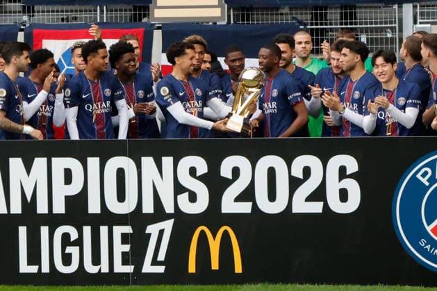 (260518) -- PARIS, May 18, 2026 -- PSG s players celebrate at the awarding ceremony for the Champions 2026 Ligue 1 prior to the Ligue 1 football match between Paris FC and Paris Saint-Germain (PSG) in Paris, France, May 17, 2026. (Photo by Xinhua) (SP)FRANCE-PARIS-FOOTBALL-LIGUE 1-PARIS FC VS PSG HenrixSzwarc 