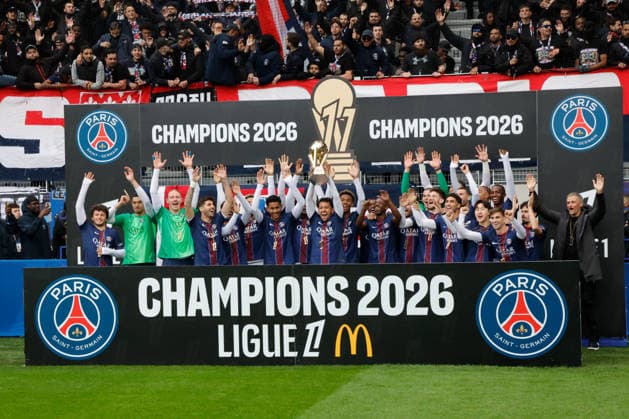 (260518) -- PARIS, May 18, 2026 -- PSG s players celebrate at the awarding ceremony for the Champions 2026 Ligue 1 prior to the match between Paris FC and Paris Saint-Germain (PSG) in Paris, France, May 17, 2026. (Photo by Xinhua) (SP)FRANCE-PARIS-FOOTBALL-LIGUE 1-PARIS FC VS PSG HenrixSzwarc 