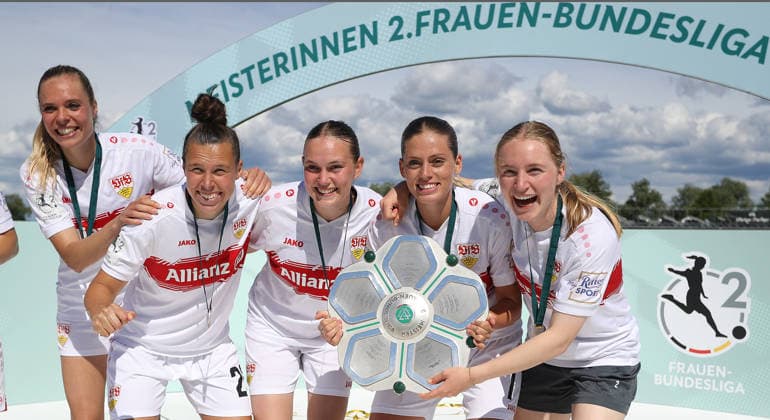 Sand , Soccer 2 Bundesliga , SC Sand vs VfB Stuttgart Women , , VfB celebrating with championship trophy , from left Janina Hechler Nicole Billa Katharina Schäfer Dafina Redzepi Linette Hofmann