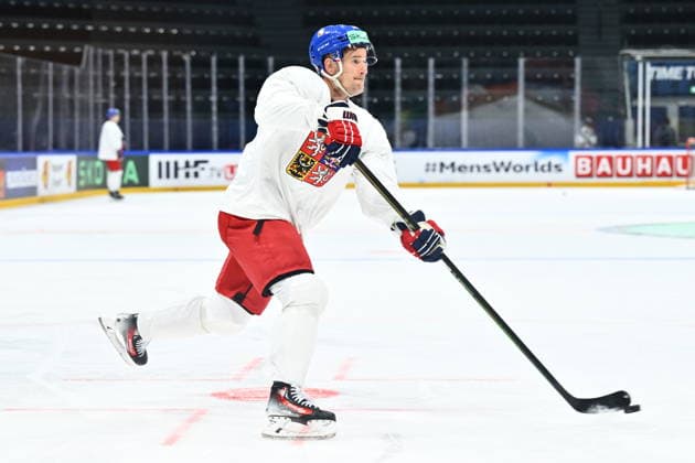 Roman Cervenka attends Czech national Ice hockey, Eishockey team training session at the 2026 IIHF Ice Hockey World Championship, WM, Weltmeisterschaft in Fribourg, Switzerland, on May 18, 2026. (CTKxPhoto RadekxPetrasek) CTKPhotoP2026051803163  CTKPhotoP2026051803163