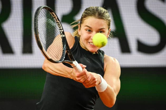 May 18, 2026, Paris, France, France: Maja CHWALINSKA of Poland during the first qualifying day of the Roland-Garros 2026, French Open 2026, Grand Slam tennis tournament at Roland-Garros Stadium on May 18, 2026 in Paris, France. Roland Garros 2026 - Qualifying Day 1  - ZUMAm308 20260518_zsp_m308_030 Copyright: xMatthieuxMirvillex