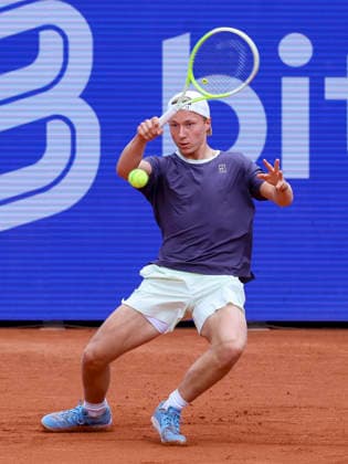 Max Schoenhaus Germany controls the ball, Bitpanda Hamburg Open, Bitpanda Hamburg Open, Rothenbaum, May 18, 2026 in Hamburg, Germany Photo by Marco Steinbrenner DeFodi Images Max Schoenhaus Germany controls the ball, Bitpanda Hamburg Open, Bitpanda Hamburg Open, Rothenbaum, May 18, 2026 in Hamburg, Germany Photo by Marco Steinbrenner DeFodi Images