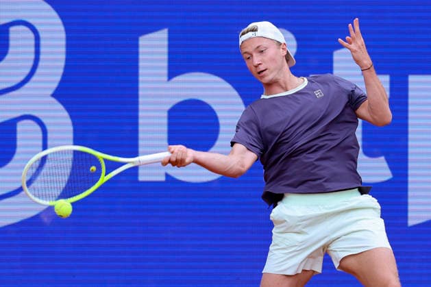 Max Schoenhaus Germany controls the ball, Bitpanda Hamburg Open, Bitpanda Hamburg Open, Rothenbaum, May 18, 2026 in Hamburg, Germany Photo by Marco Steinbrenner DeFodi Images Max Schoenhaus Germany controls the ball, Bitpanda Hamburg Open, Bitpanda Hamburg Open, Rothenbaum, May 18, 2026 in Hamburg, Germany Photo by Marco Steinbrenner DeFodi Images