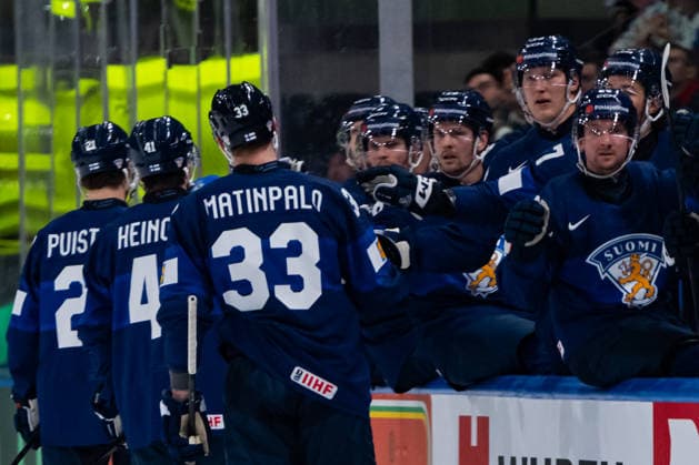 ZURICH, SWITZERLAND - MAY 18: Team of Finland celebrating the 1:0 goal of Lenni Haemeenaho (Finland, 92) during the Preliminary Round - Group A Match 17 between Finland and United States at the IIHF Ice hockey, Eishockey World Championship, WM, Weltmeisterschaft 2026, Swiss Life Arena on May 18, 2026 in Zurich, Switzerland. Zurich Switzerland Copyright: xTimoxSteinx