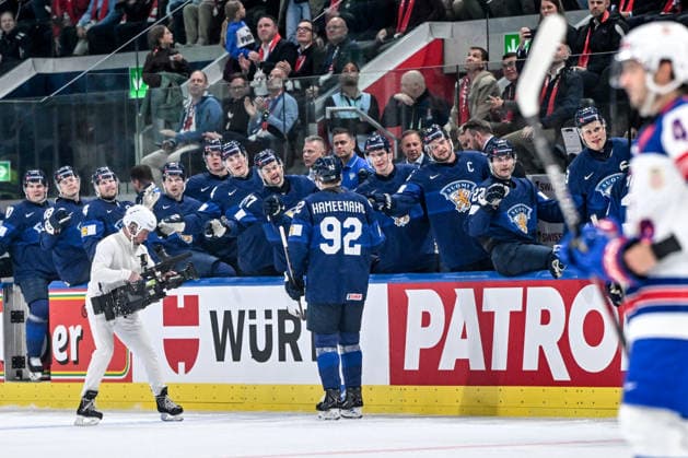 ZURICH, SWITZERLAND MAY 18 Lenni Hameenaho of Finland celebrates his goal during the 2026 IIHF Ice Hockey World Championship Switzerland game between Finland and USA at Swiss Life Arena on May 18, 2026 in Zurich, Zurich Zurich Swiss Life Arena Zurich Switzerland Copyright: xJustPictures.ch AndreaxBrancax jp-en-EuSpIm-JP7_ANB_Fin_USA_18052026_8795