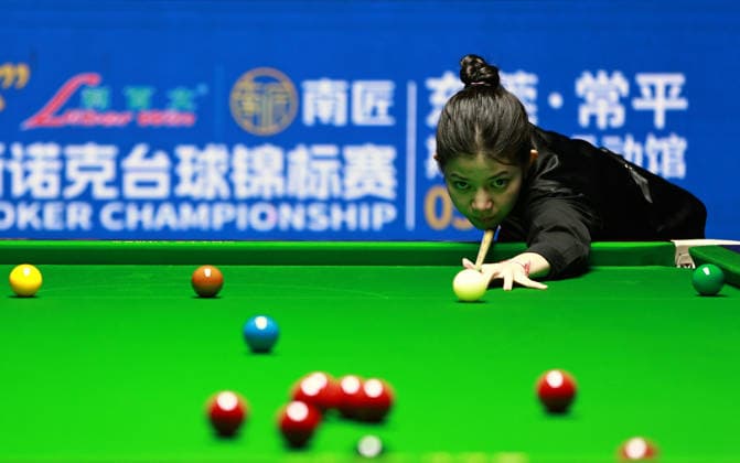 (260518) -- DONGGUAN, May 18, 2026 -- Mink Nutcharut competes during the semifinal between Mink Nutcharut of Thailand and Panchaya Channoi of Thailand of the 2026 World Women s Snooker Championship in Dongguan, south China s Guangdong Province, May 18, 2026. ) (SP)CHINA-DONGGUAN-SNOOKER-WORLD WOMEN S CHAMPIONSHIP-SEMIFINAL(CN) HuangxGuobao 