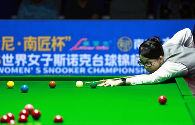 (260518) -- DONGGUAN, May 18, 2026 -- Ng On Yee competes during the semifinal between Reanne Evans of England and Ng On Yee of China s Hong Kong of the 2026 World Women s Snooker Championship in Dongguan, south China s Guangdong Province, May 18, 2026. ) (SP)CHINA-DONGGUAN-SNOOKER-WORLD WOMEN S CHAMPIONSHIP-SEMIFINAL(CN) HuangxGuobao 