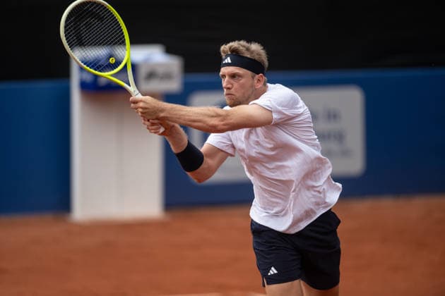 HAMBURG, GERMANY - MAY 18: Alejandro Davidovich Fokina of Spain plays a backhand shot to opponent Corentin Moutet of France during their Men s Singles Round One match at the Bitpanda Hamburg Open on May 18, 2026 in Hamburg, Germany. Credit: Andy Astfalck NurPhoto Germany Copyright: xAndyxAstfalckx