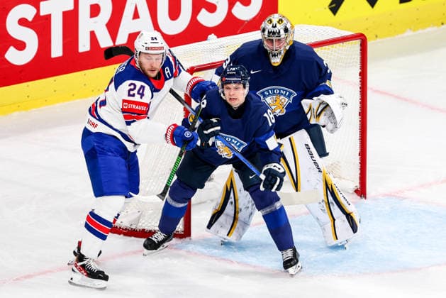 Ice hockey, Eishockey - IIHF WC 2026 ZURICH,SWITZERLAND,18.MAY.26 - ICE HOCKEY - IIHF Ice Hockey World Championship, WM, Weltmeisterschaft 2026, group stage, Finland vs USA. Image shows Mathieu Olivier (USA), Vili Saarijarvi (FIN) and Justus Annunen (FIN).  GEPAxpictures xMaticxKlansek