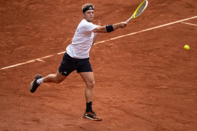 HAMBURG, GERMANY - MAY 18: Alejandro Davidovich Fokina of Spain plays a forehand shot to opponent Corentin Moutet of France during their Men s Singles Round One match at the Bitpanda Hamburg Open on May 18, 2026 in Hamburg, Germany. Credit: Andy Astfalck NurPhoto Germany Copyright: xAndyxAstfalckx