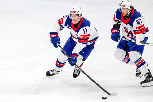 Ice hockey, Eishockey - IIHF WC 2026 ZURICH,SWITZERLAND,18.MAY.26 - ICE HOCKEY - IIHF Ice Hockey World Championship, WM, Weltmeisterschaft 2026, group stage, Finland vs USA. Image shows Oliver Moore (USA) and Paul Cotter (USA).  GEPAxpictures xMaticxKlansek
