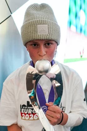 Final goalscorer Marie Kleemann Eintracht Frankfurt, Germany U17 with the European Champions Cup Frankfurt 18 05 2026 Reception for the U17 European champions at the DFB Campus