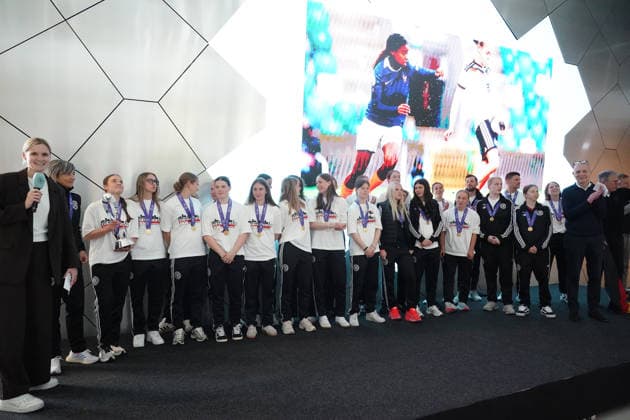 Captain Johanna Hebben Germany U17 with trophy and the team at the DFB Campus for the reception of the European champions Frankfurt 18 05 2026 Reception of the U17 European champions at the DFB Campus