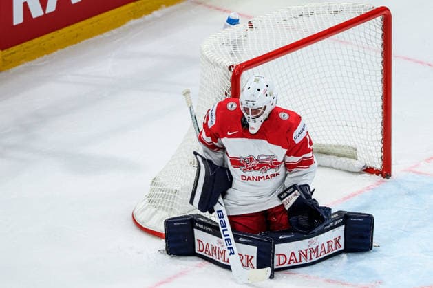 260518 Goaltender Nicolaj Henriksen of Denmark during the 2026 IIHF Ice Hockey World Championship match between Canada and Denmark on May 18, 2026 in Fribourg Photo Jesper Zerman BILDBYRAN kod JZ JZ0718 ishockey ice hockey ishockey vm 2026 vm 2026 iihf world championship kanada canada danmark denmark canada kanada bbeng danmark denmark  Copyright: JESPERxZERMAN BB260518JZ082