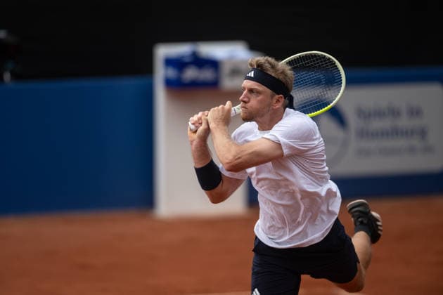 HAMBURG, GERMANY - MAY 18: Alejandro Davidovich Fokina of Spain plays a backhand shot to opponent Corentin Moutet of France during their Men s Singles Round One match at the Bitpanda Hamburg Open on May 18, 2026 in Hamburg, Germany. Credit: Andy Astfalck NurPhoto Germany Copyright: xAndyxAstfalckx