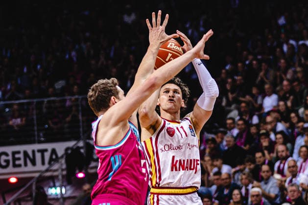 easyCredit Basketball Bundesliga, 2 Playoff Quarterfinals Telekom Baskets Bonn vs Fitness First Baskets Würzburg, 18 05 2026 Brae Ivey Würzburg 11 vs Patrick Heckmann Telekom Baskets Bonn 33 easyCredit Basketball Bundesliga, 2 Playoff Quarterfinals Telekom Baskets Bonn vs Fitness First Baskets Würzburg, 18 05 2026, Telekom Dome Bonn Copyright: xBEAUTIFULxSPORTS Derixx
