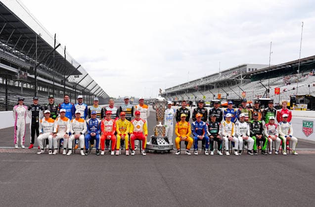 INDIANAPOLIS, IN - MAY 18: All 33 IndyCar, Indy Car, IRL, USA drivers that are starting in the 2026 Indianapolis 500 pose for a group photo at the yard of bricks with the Borg Warner Trophy before practice for the 110th Running of the Indianapolis 500 on May 18th, 2026, at the Indianapolis Motor Speedway in Indianapolis, Indiana. (Photo by Brian Spurlock Icon Sportswire) AUTO: MAY 18 NTT IndyCar Series Indianapolis 500 Practice EDITORIAL USE ONLY Icon2605185002