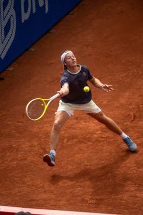 Bitpanda Hamburg Open 2026 Max Schoenhaus of Germany returns a forehand shot to opponent Yannick Hanfmann of Germany during their Men s Singles Round One match at the Bitpanda Hamburg Open in Hamburg, Germany, on May 18, 2026. Hamburg Germany  Copyright: xAndyxAstfalckx originalFilename:astfalck-bitpanda260518_nptbA.jpg