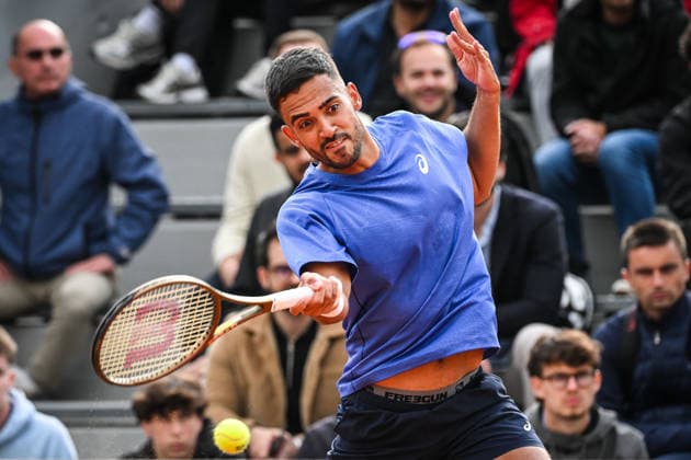 May 18, 2026, Paris, France, France: Florent BAX of France during the first qualifying day of the Roland-Garros 2026, French Open 2026, Grand Slam tennis tournament at Roland-Garros Stadium on May 18, 2026 in Paris, France. Paris France - ZUMAm308 20260518_zsp_m308_074 Copyright: xMatthieuxMirvillex